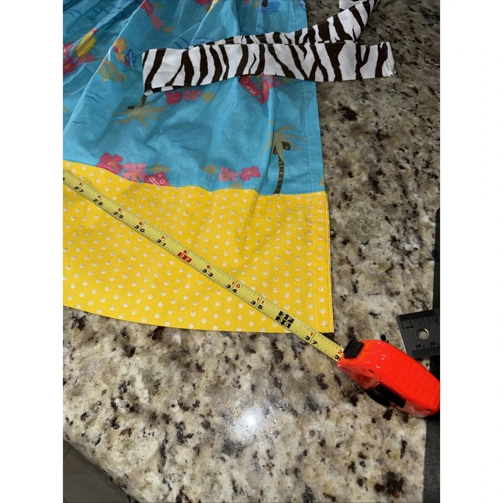 Handmade Waist Apron Beautiful Animal Print The Yellow Part Has Glitter. 5452‎